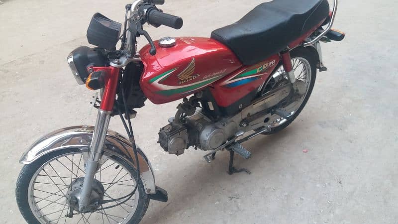 Honda CD 70 2015 for sale in good condition 0