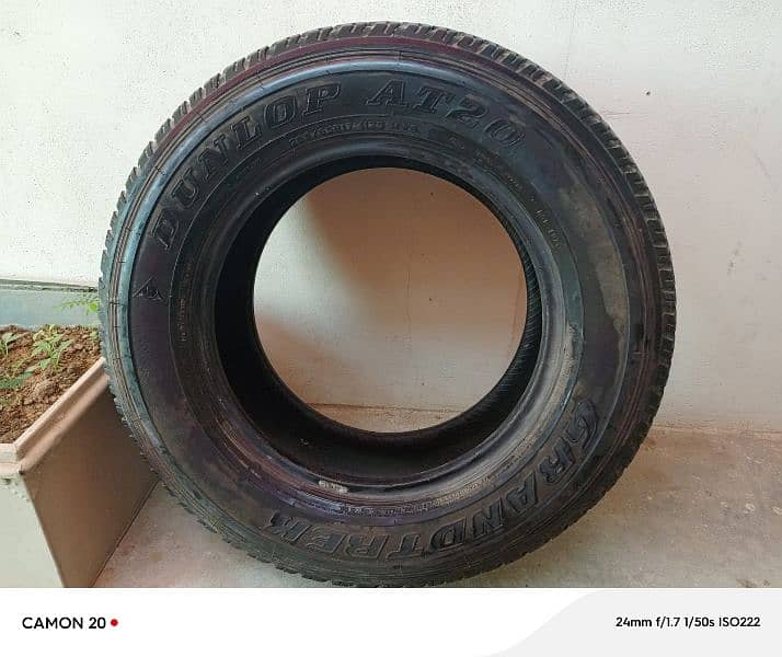 Prado TX Dunlop tyre 9/8 Condition 1