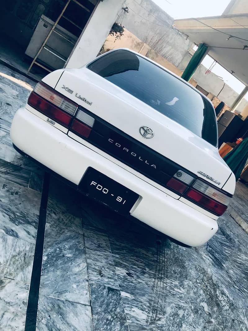 Toyota Corolla 1993 5