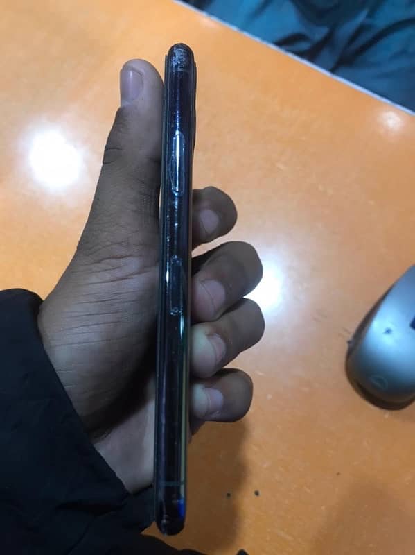 Iphone 11 Pro Pta 4