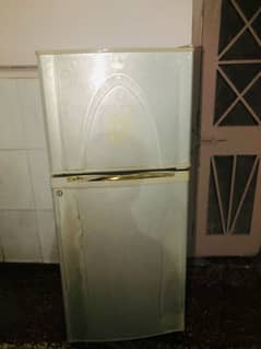 DAWLANCE Refrigerator For SALE