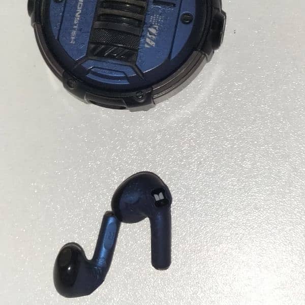 Earbuds / Lenovo Monster  Noise Reduction 1