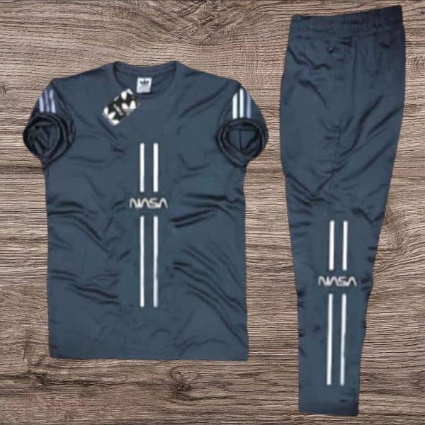 Men's Tracksuits cash on delivery WhatsApp 0317//1322/962 5