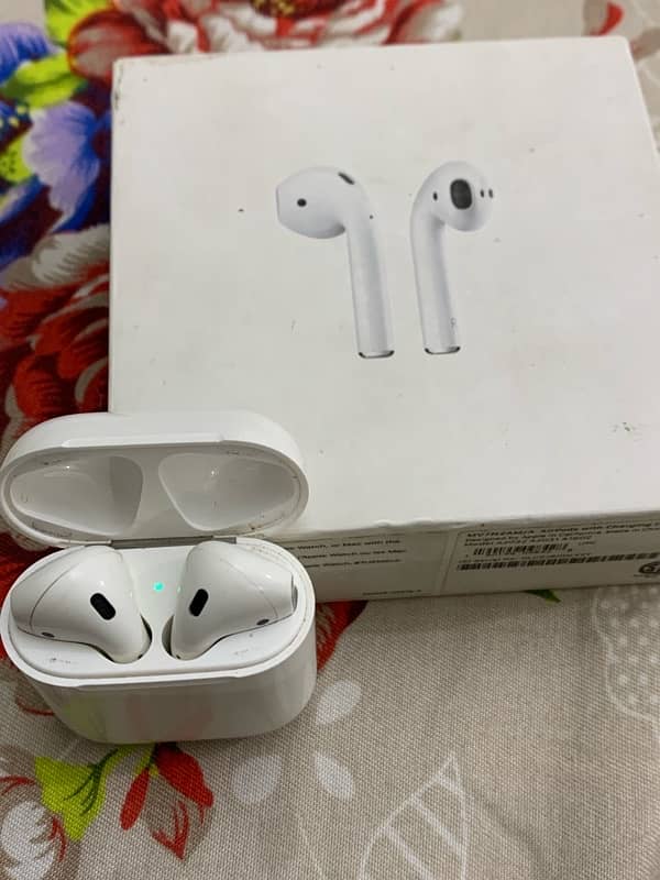 Apple AirPods (2nd Generation) Original 1