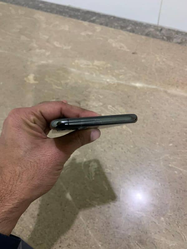 iphone 11 Pro Max PTA Approved 4