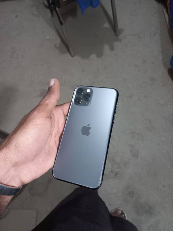 IPHONE 11PRO 64GB FACTORY UNLOCKED 7