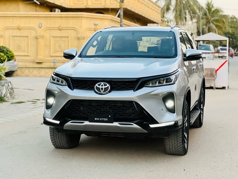 Toyota Fortuner Legender 2022 8