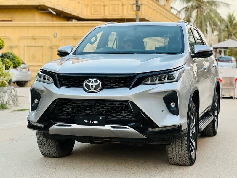 Toyota Fortuner Legender 2022 11