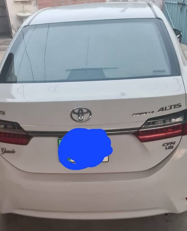 Toyota Altis Grande 2018 1