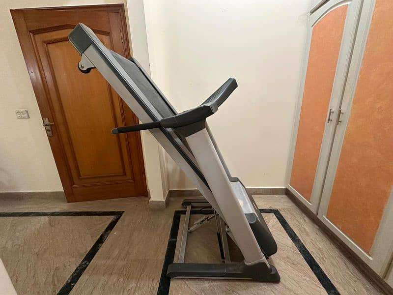 apolo treadmill 5