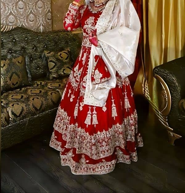 bridal mahroom lehnga . 0