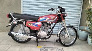 HONDA 125 MODEL 2022 RED COLOR