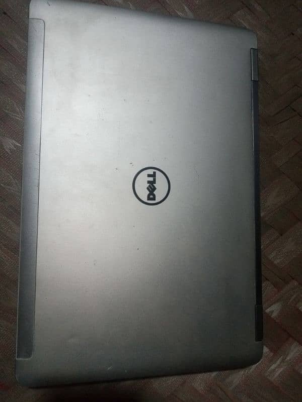 Dell E6540 0