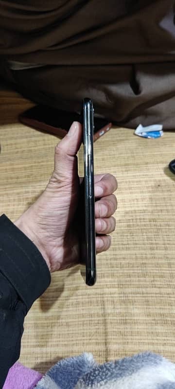 I Phone 11 pro max 256 GB non pta (factory unlock) 5