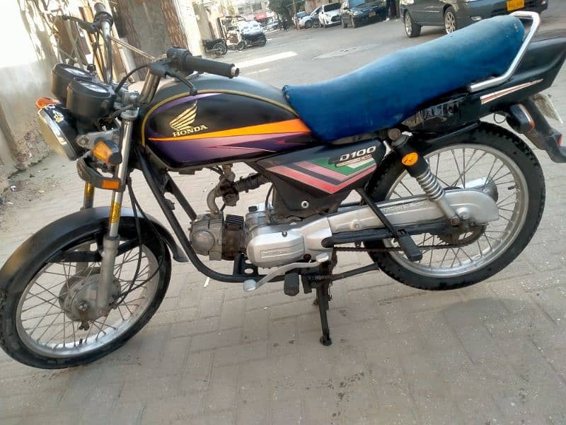 Honda 100cc Model 2005 Hyderabad Number Engine Ok. 0