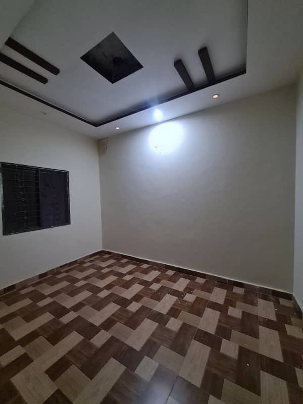 2.5MARLA TILE FLOORING NEW HOUSE FOR RENT IN SAMANABAD NEAR ZUBAIDA PARK 4