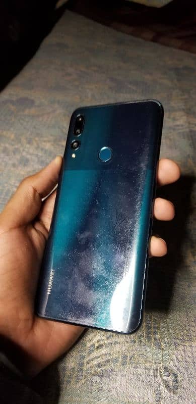 huawei y9 prime 128 gb in good condition 10