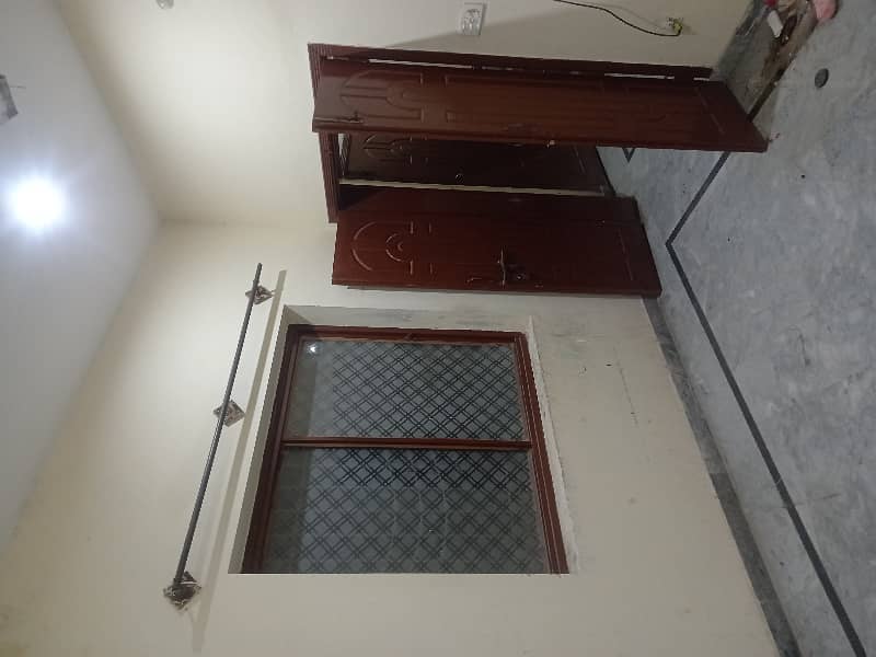 2 bed and bethak 2 bathrooms available for rent Naseer abad street 20 new Bokhra 6