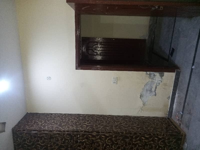 2 bed and bethak 2 bathrooms available for rent Naseer abad street 20 new Bokhra 16