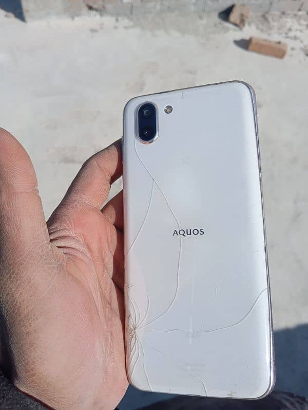 aquos R2 official pta approved 4+64 GB pubg 60fps 03156660442 4