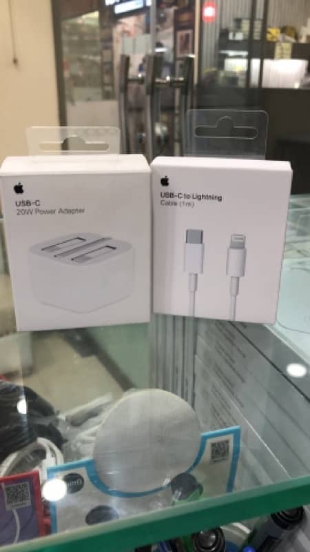 Apple 20w Usb-c original 4