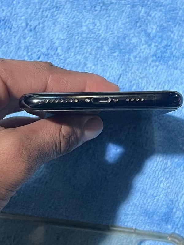 iPhone 11 Pro Max phone number 03474572995 3