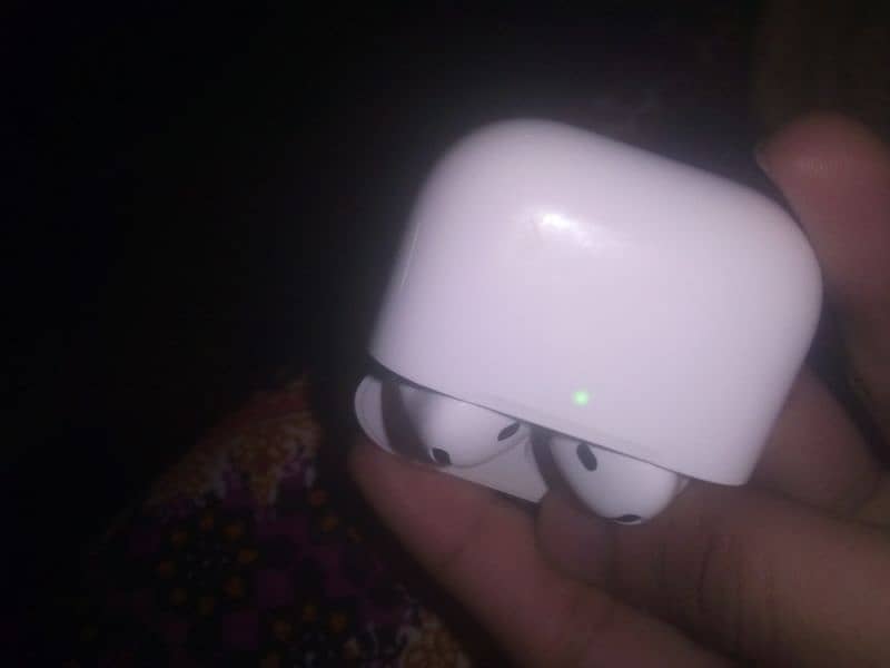 Airpods 4 2