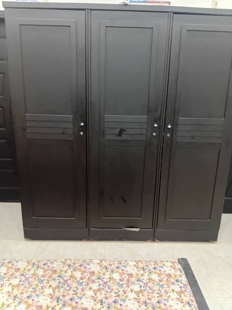 Single Bed With 3 door wardrobe 2