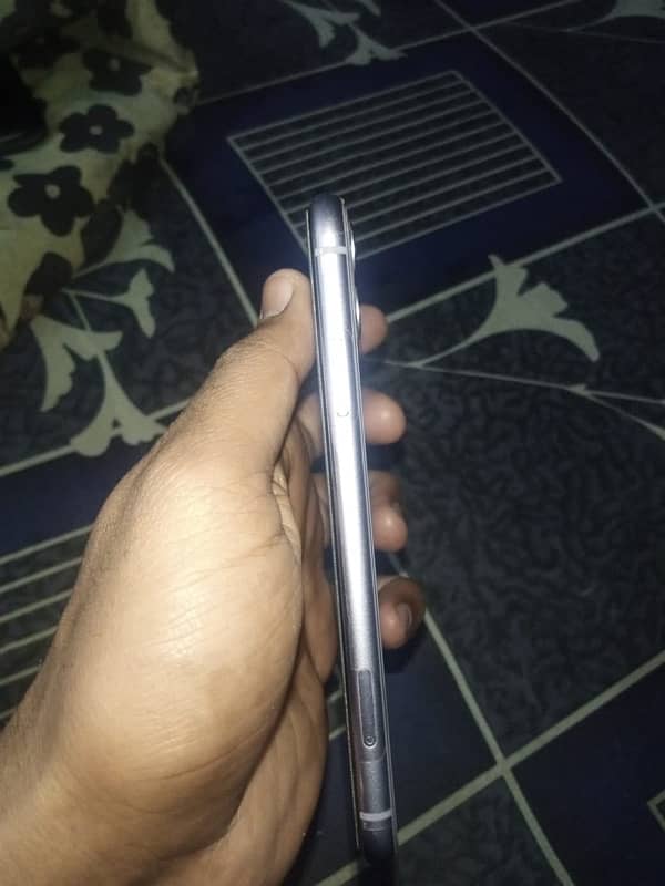 iphone 11  non pta factory unlock 10/10 light purple colour 1