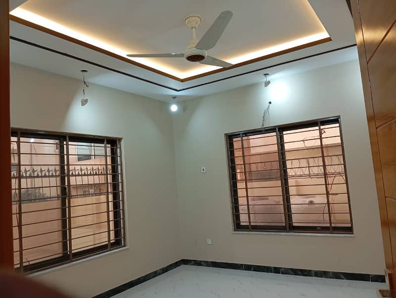 1 Kanal Brand New House Luxury Look Available For Rent In F-15 16