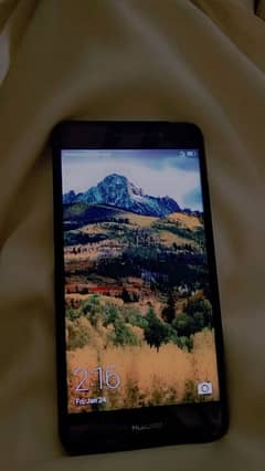 HUAWEI mobile phone cam L21 with 10/10condition