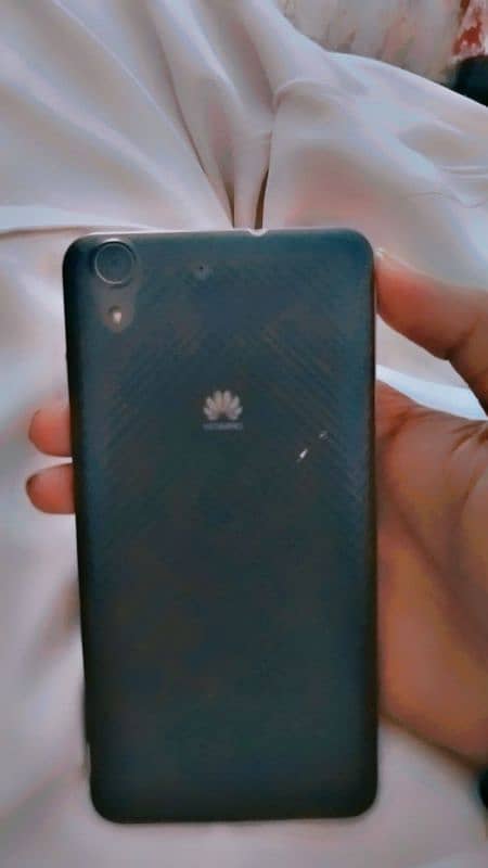 HUAWEI mobile phone cam L21 with 10/10condition 3