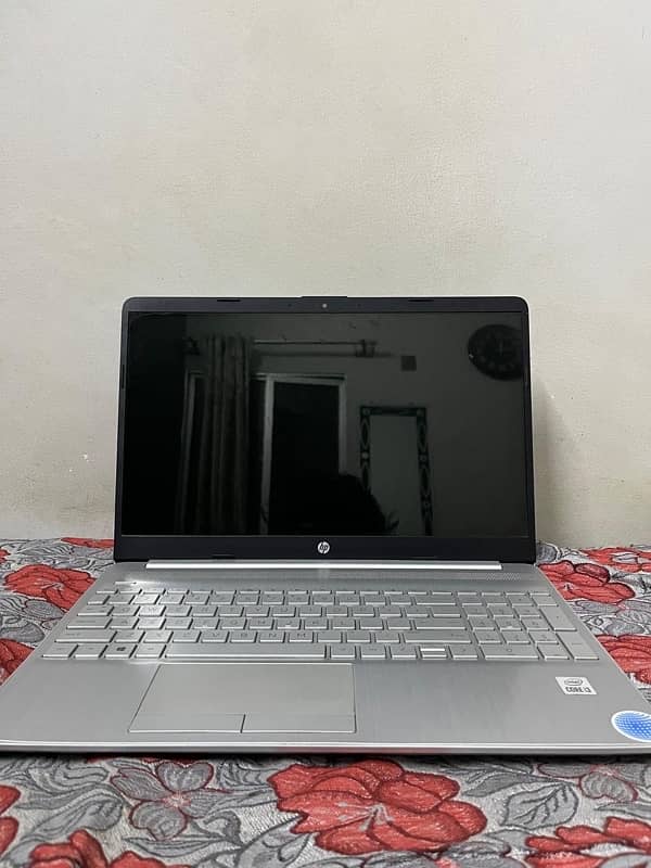 HP laptop 15s-du2126TU 1