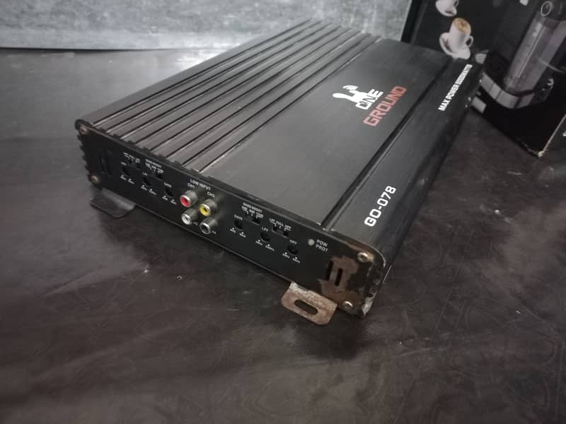 Car amplifier 5000 watts 4 channel 3