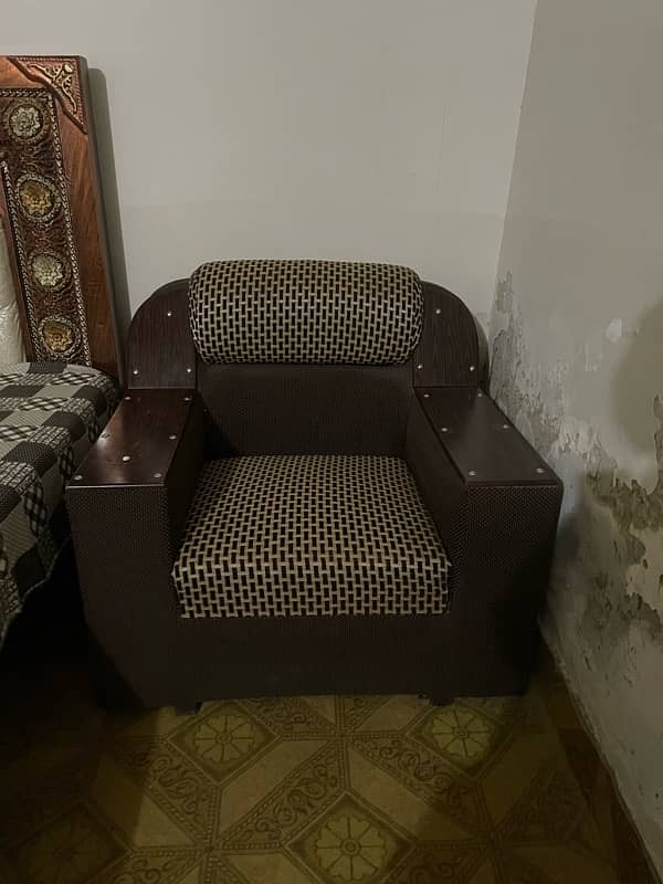 6 Seater Sofa Set for sale Quality is very good. 1