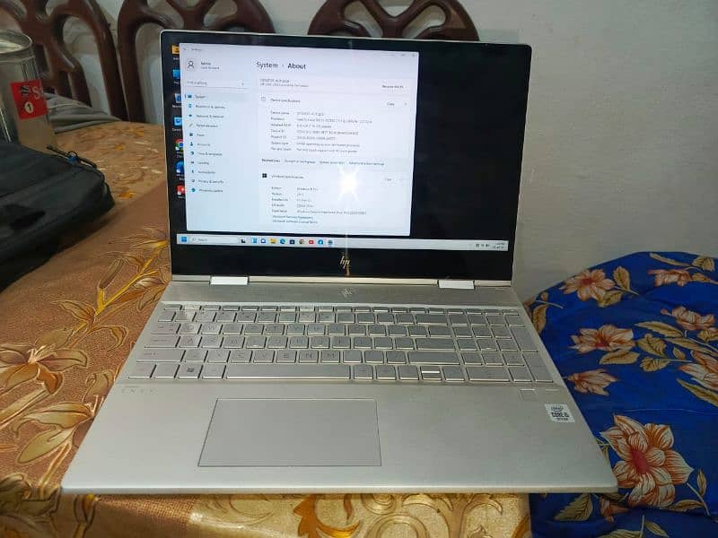 HP i5 10 Generation 3