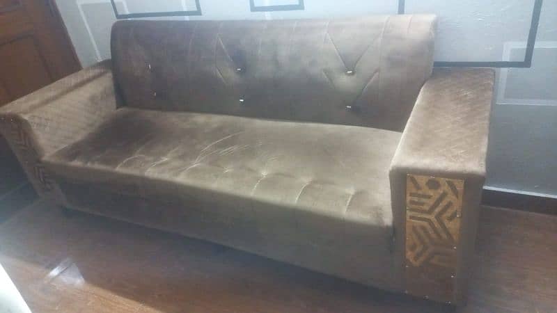 5 seater sofa 0