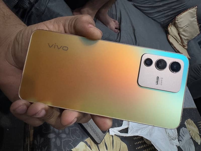 Vivo v23 5G 1