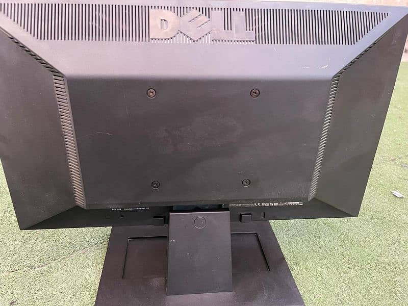 LCD 19 Inch Dell Good Condition. . . . 0337@7037@612 Nice Colors 2