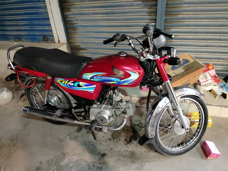 Honda CD 70 2024 3