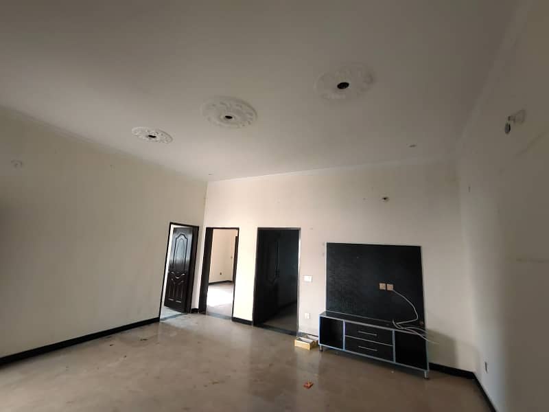 8 Marla Lower Portion For Rent In High Court Phase 2 3