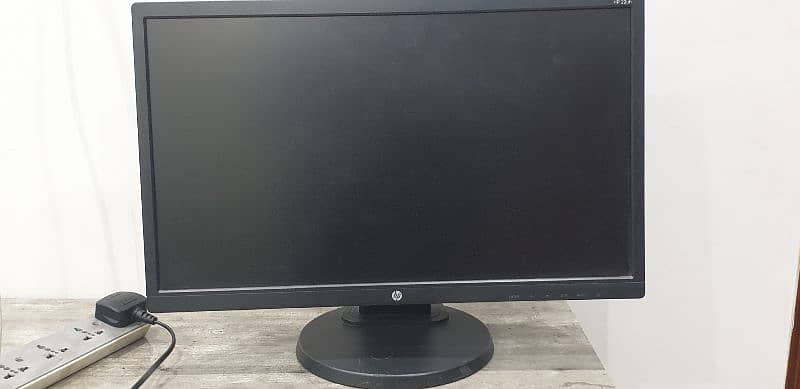 hp 22 uh monitor 10/10 with original Asus hydraulic stand 1080p 60 fps 0