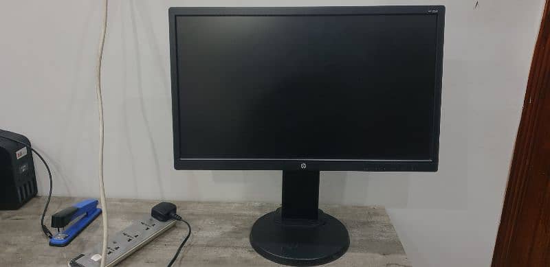 hp 22 uh monitor 10/10 with original Asus hydraulic stand 1080p 60 fps 1