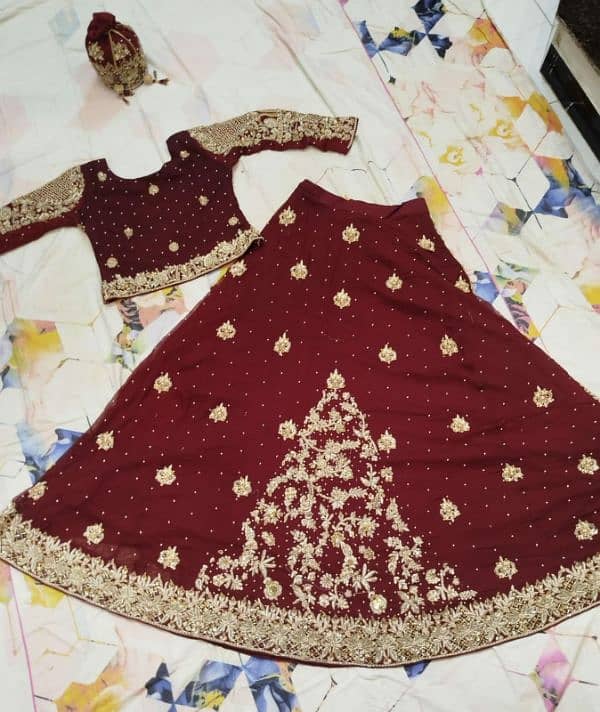 excellent condition bridal sharara urjunt sell good price 4