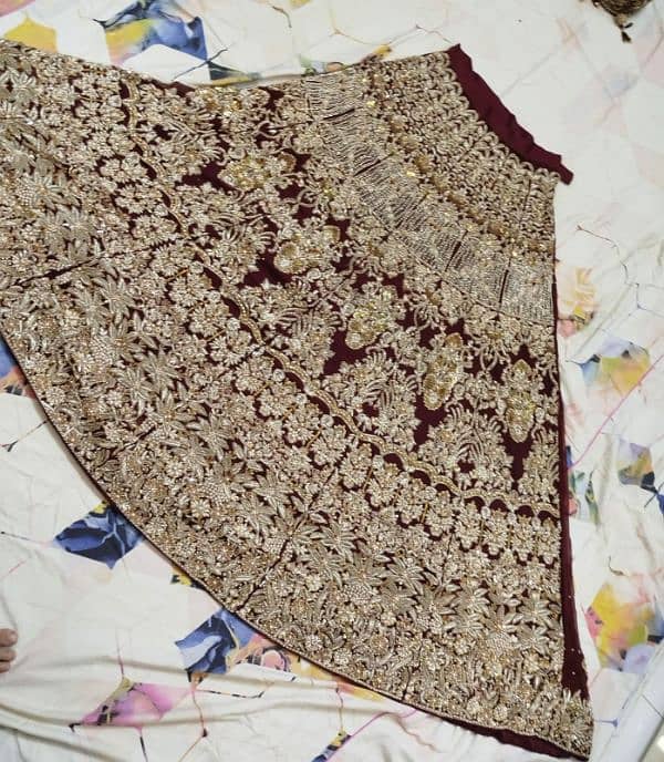 excellent condition bridal sharara urjunt sell good price 7