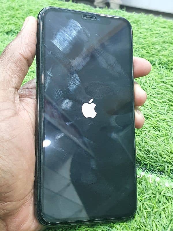 IPhone x 64GB face I'd true tone ok just battry change 3