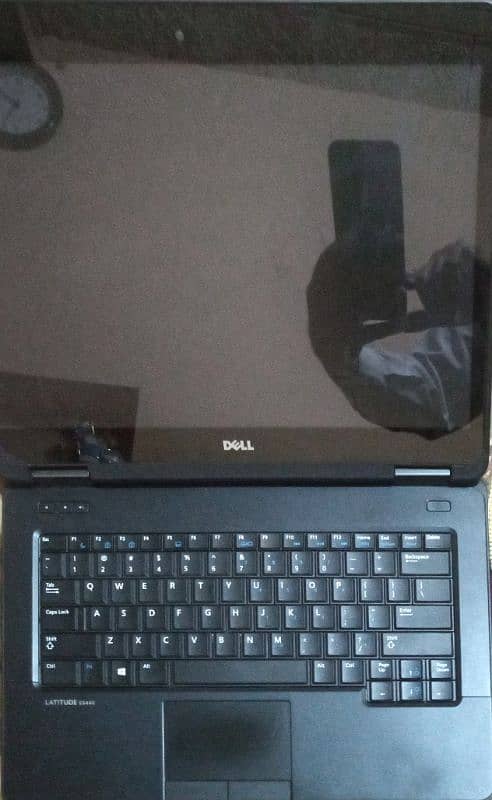 Laptop. Dell 2