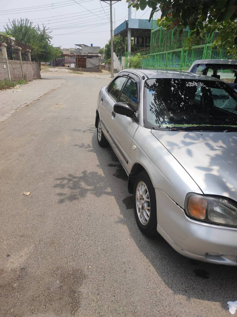 Suzuki Baleno 2004 5