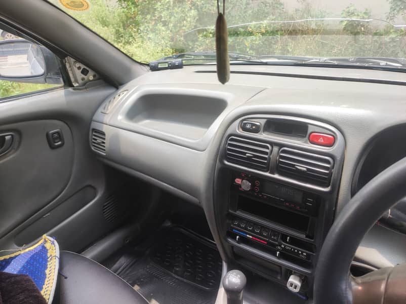 Suzuki Baleno 2004 6