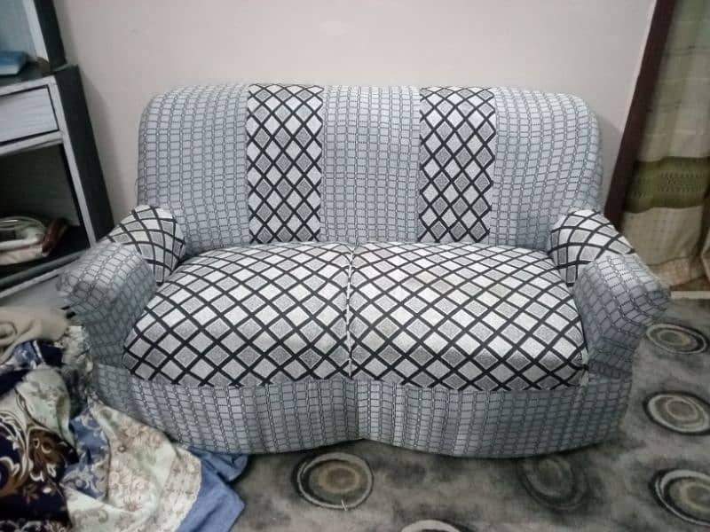 7 seater sofa set in reasonable price 1